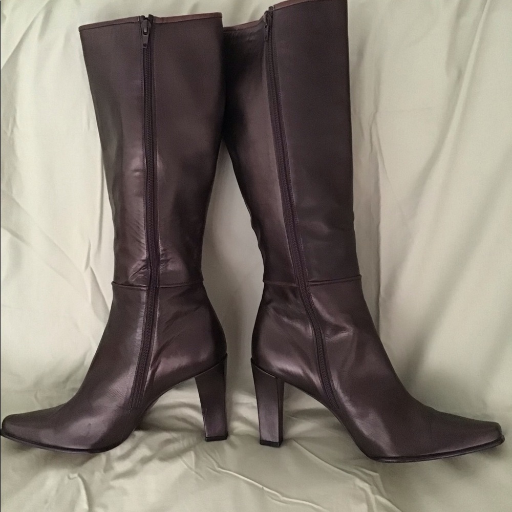 Stuart Weitzman Heeled Bronze Boot - image 1